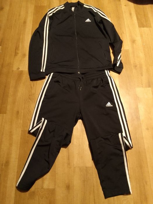 Dres sportowy damski
