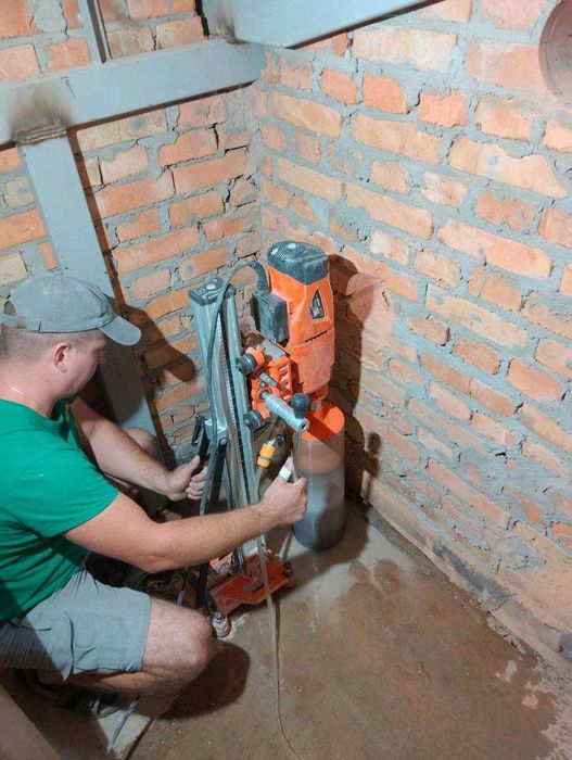 Алмазне свердління в стінах, підлозі. Сухе алмазне буріння. ЗНИЖКИ!