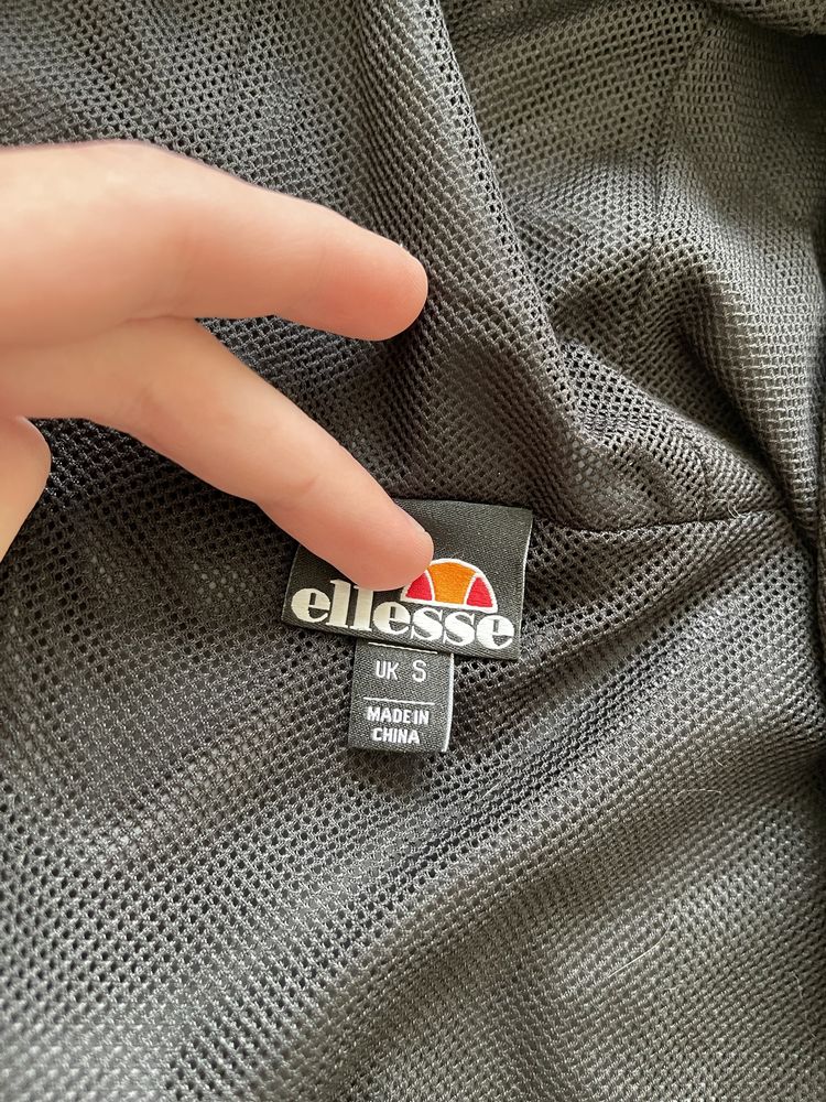 Вітровка Ellesse