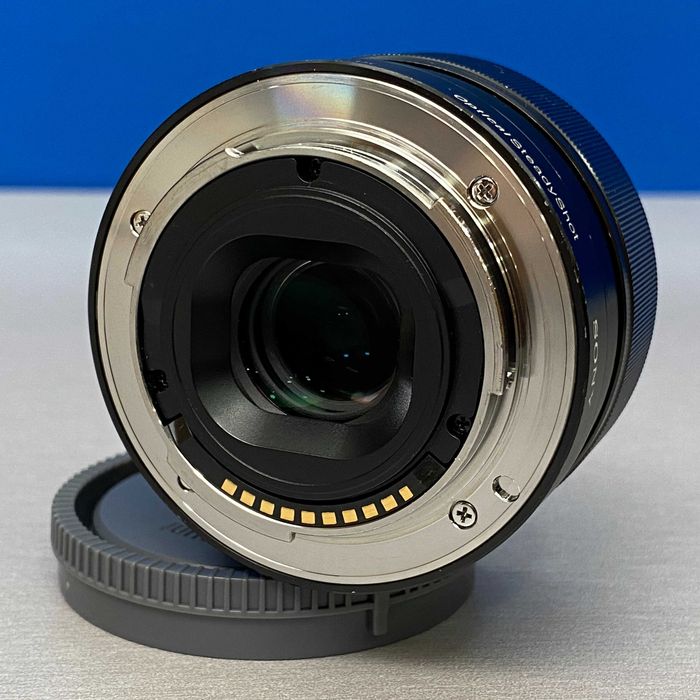 Sony E 35mm f/1.8 OSS