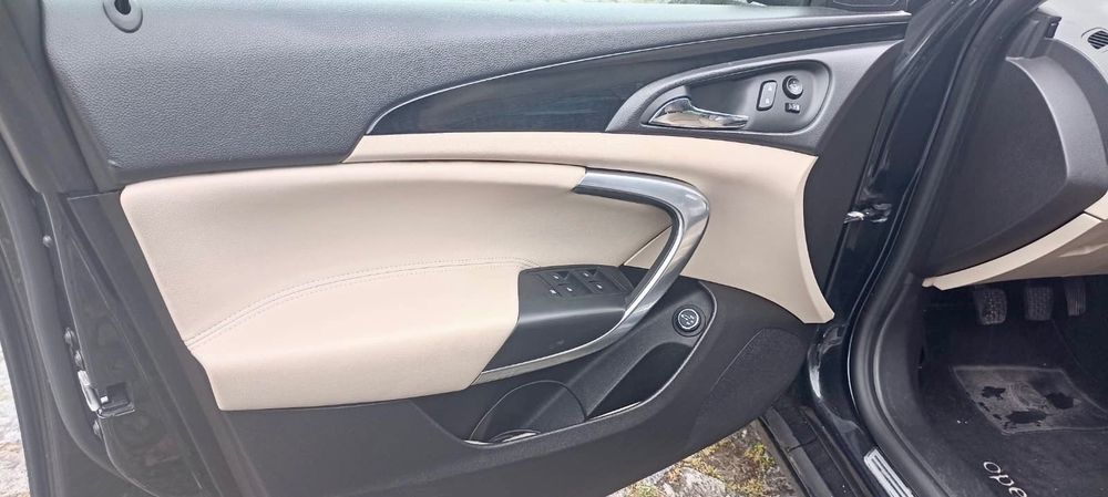 Carrinha Opel Insignia Sports Tourer 2.0 CDTI ecoFLEX (140 cv)