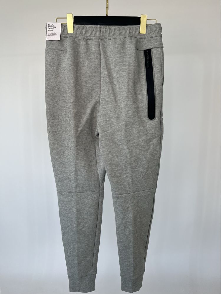 Штани Nike Sportswear Tech Fleece Joggers CU4495-063