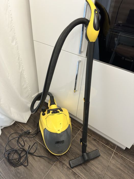 Пилосос миючий kаrsher sv 1802