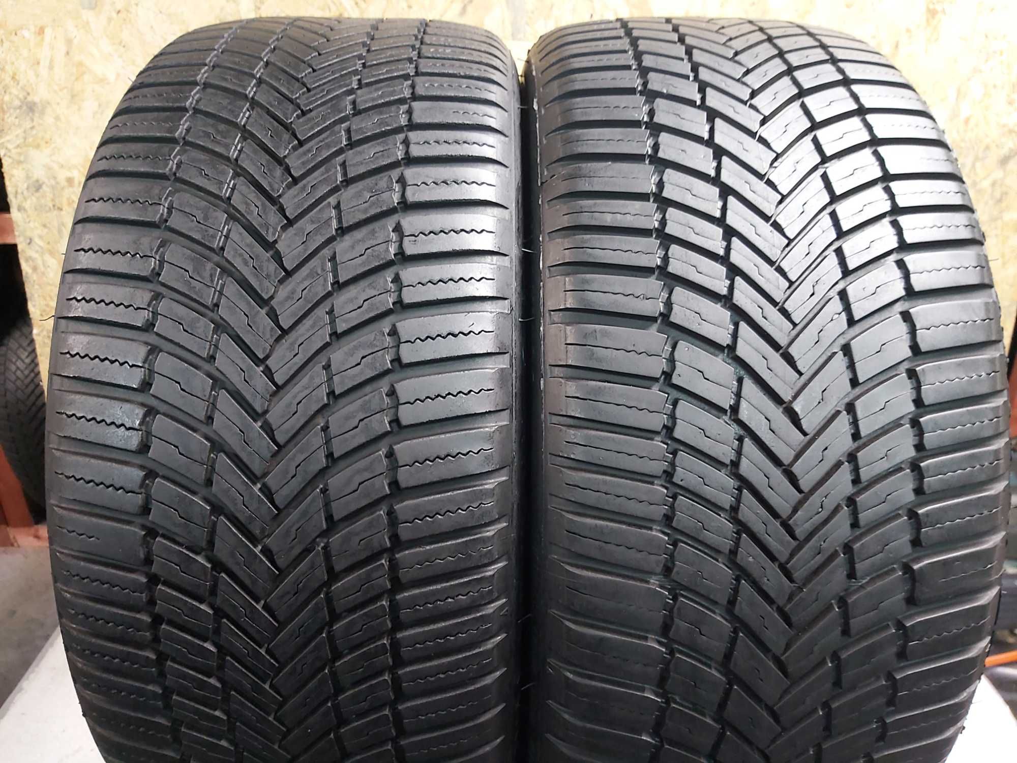 225/40/18 Bridgestone wielosezonowe 7mm bieżnika 300km/h 2szt #765