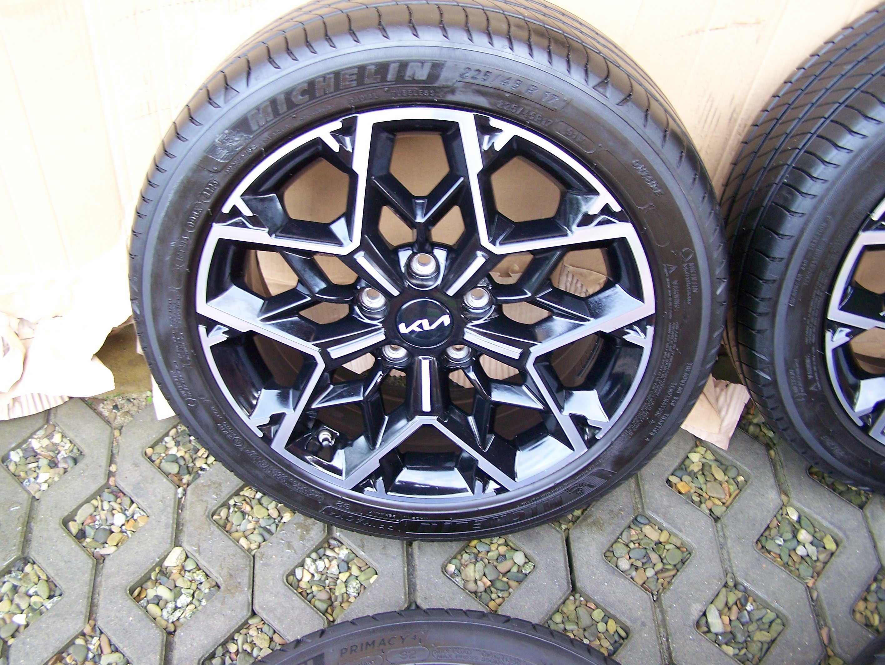J.Nowe Koła 17"  Aluminiowe Lato Czujniki Kia Pro Ceed  2023 Rok