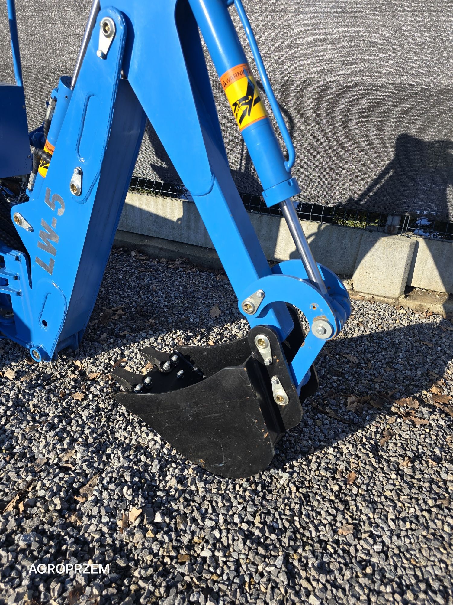 Łyżka 25cm i inne- do koparki - na tył traktora kopareczka