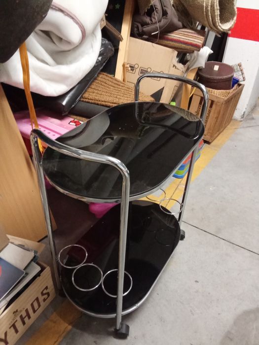 Trolley bar em bom estado