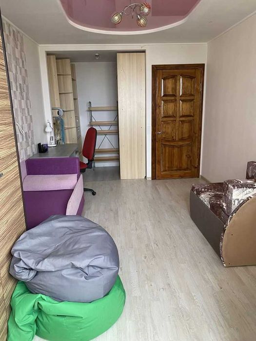 Продам 3х комнатную квартиру. Салтовка. Метро Академика Павлова.