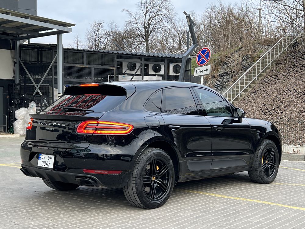 Porsche Macan 2016