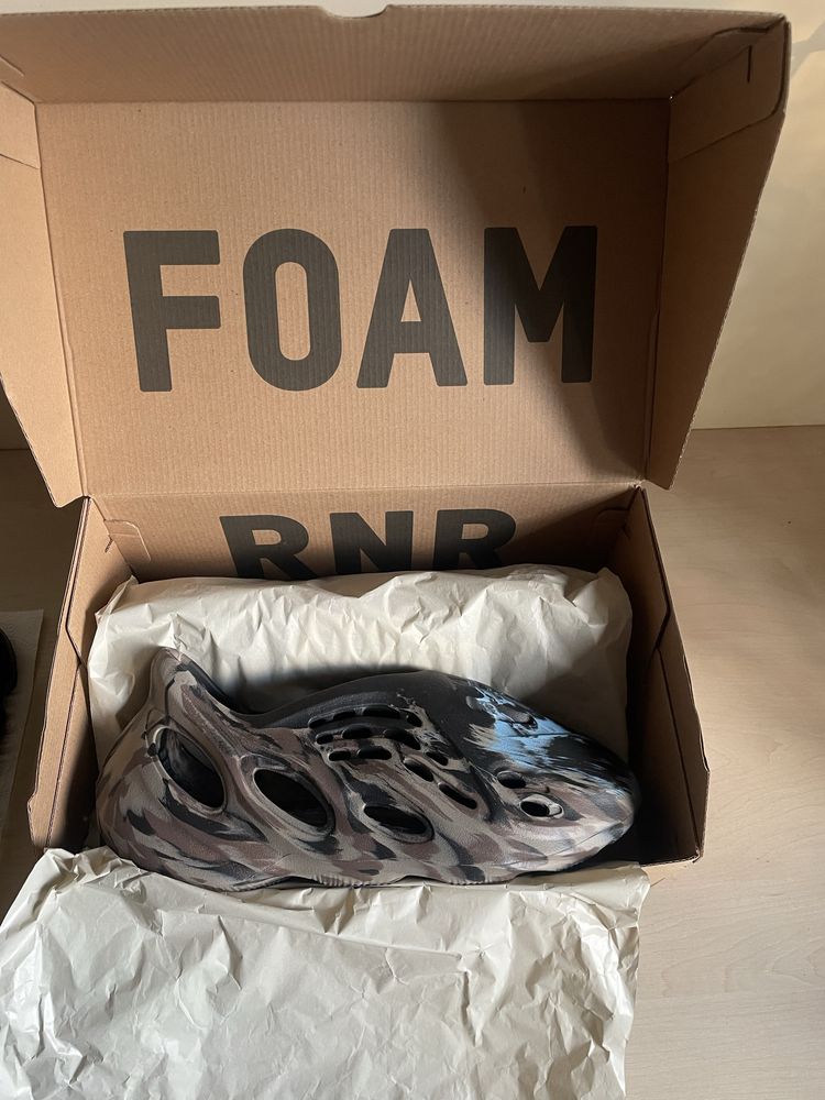 Yeezy Foam Runner MX Cinder US 10 / EU 44,5