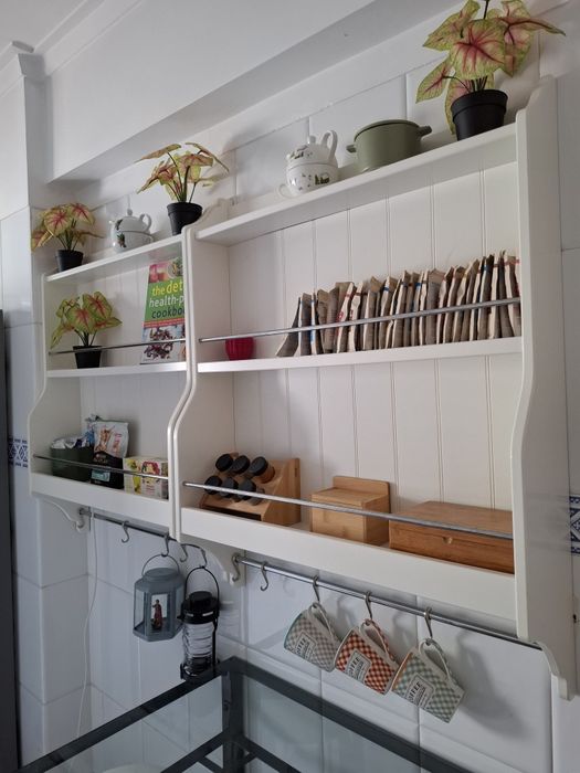 Estante cozinha branco bege 80x100 praticamente nova