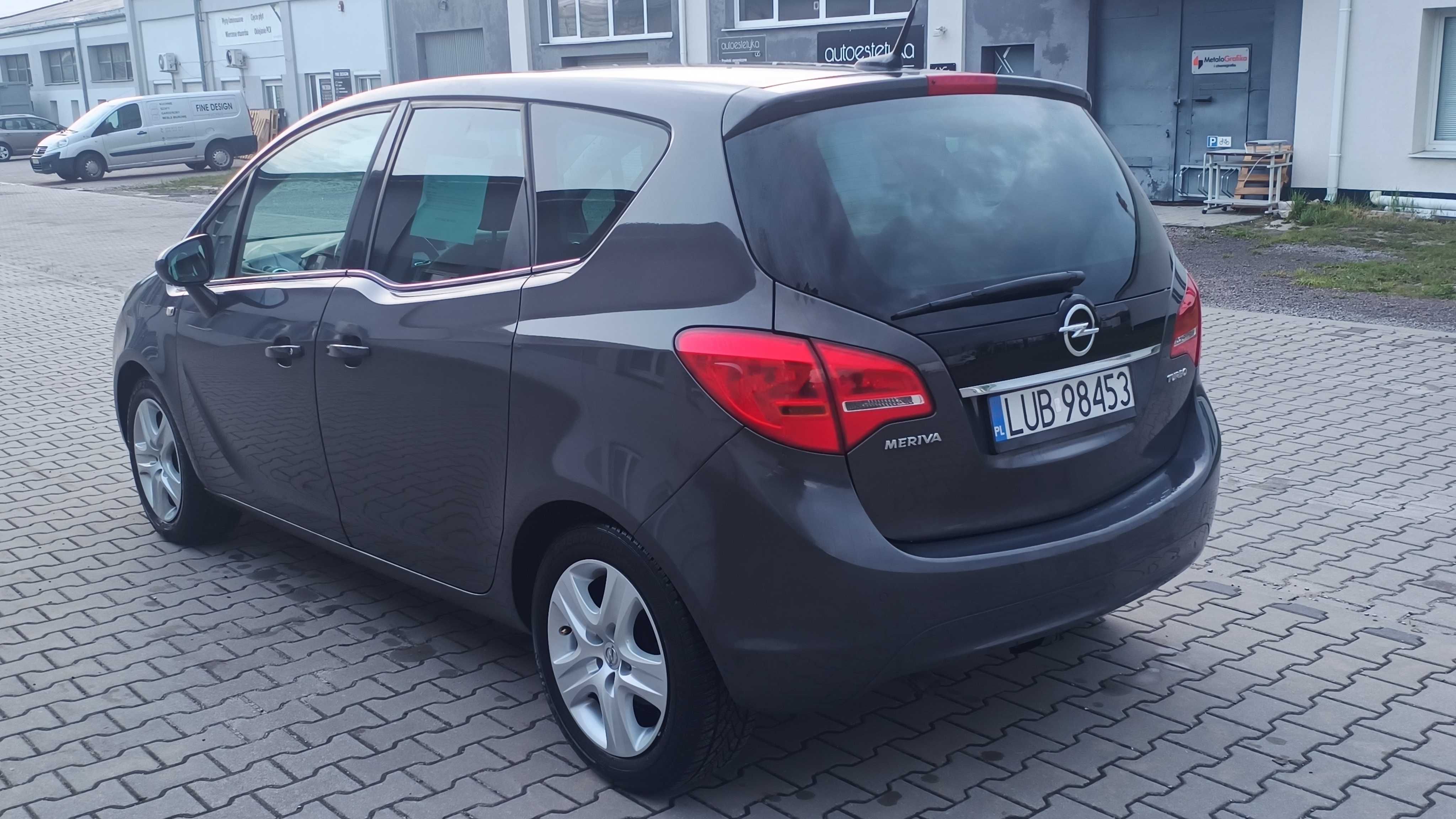 Opel Meriva B / 1.4 T / LPG / 5 biegów / hak / 2014 r. /