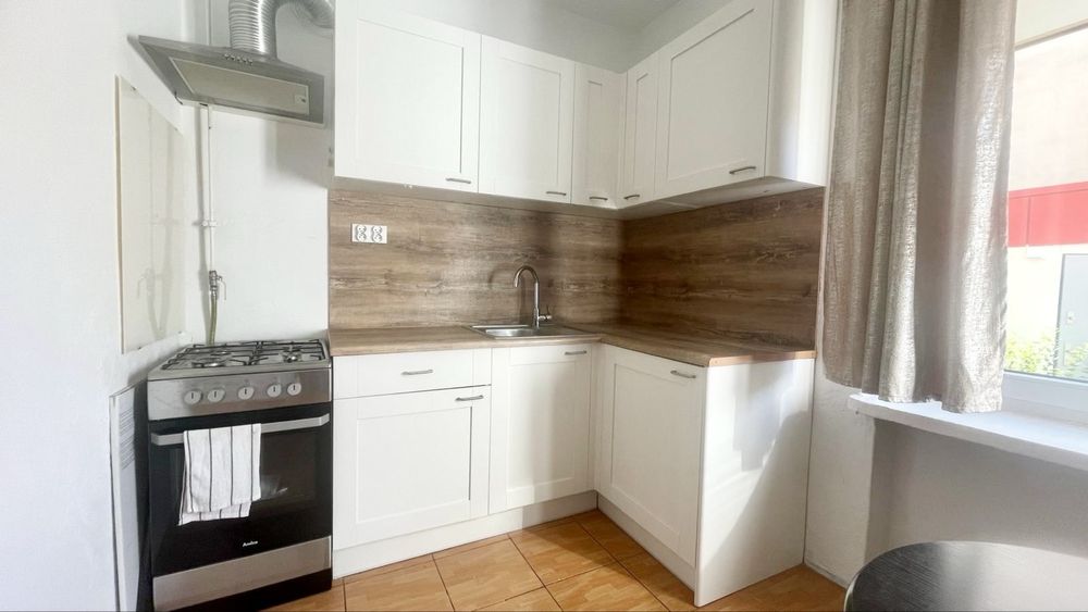 Duża kawalerka z osobna kuchnia w swietej lokalizacji