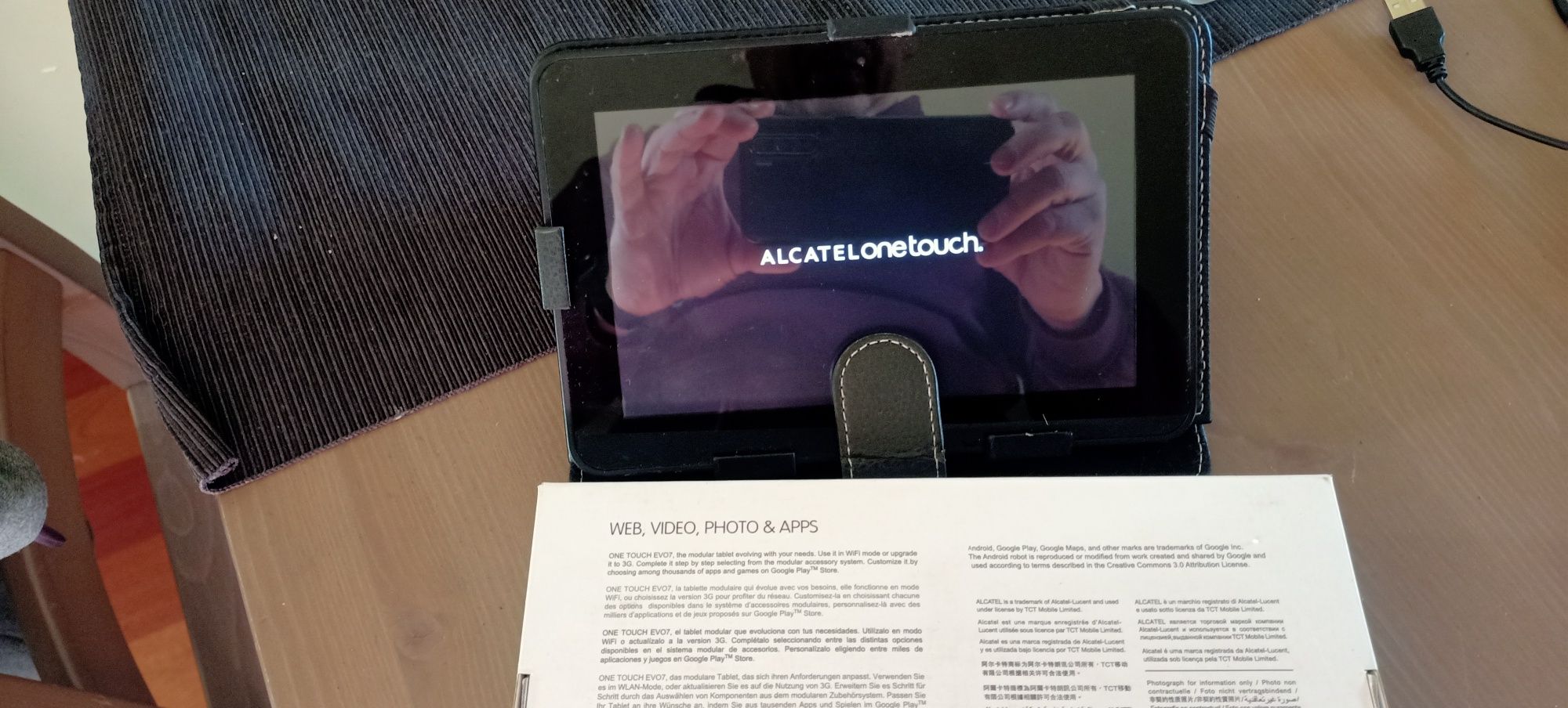 Tablet Alcatel cały zestaw