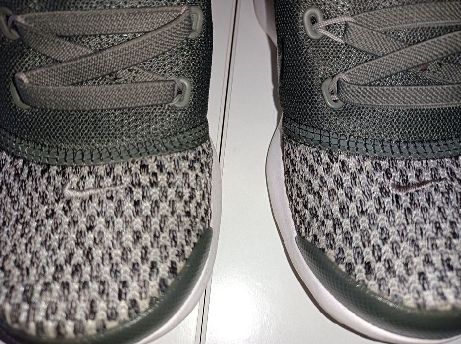 Ténis de Criança * NIKE * Tamanho. 26 * Como Novos