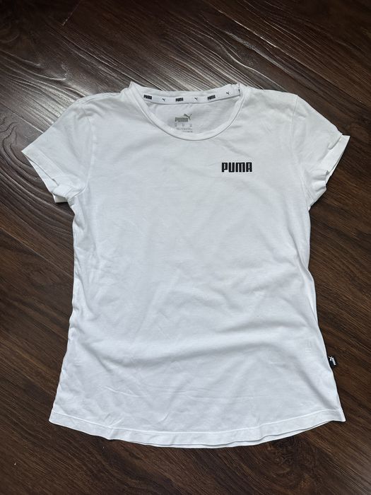 Біла футболка puma