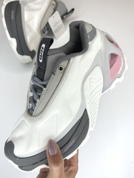 Кроссовки Adidas НОВЫЕ - 38 размер ЕСТЬ В НАЛИЧИИ