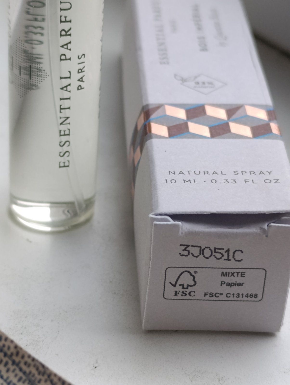 Essential Parfums Bois imperial 10 мл и 100 мл .