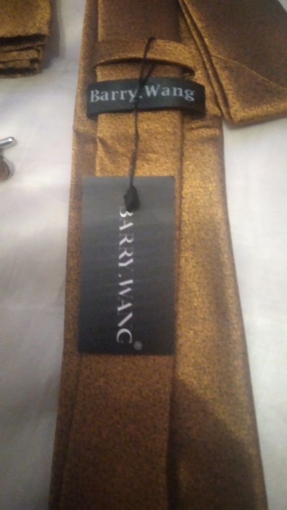 Zestaw Krawat Barry-Wang plus husteczka i zapinki