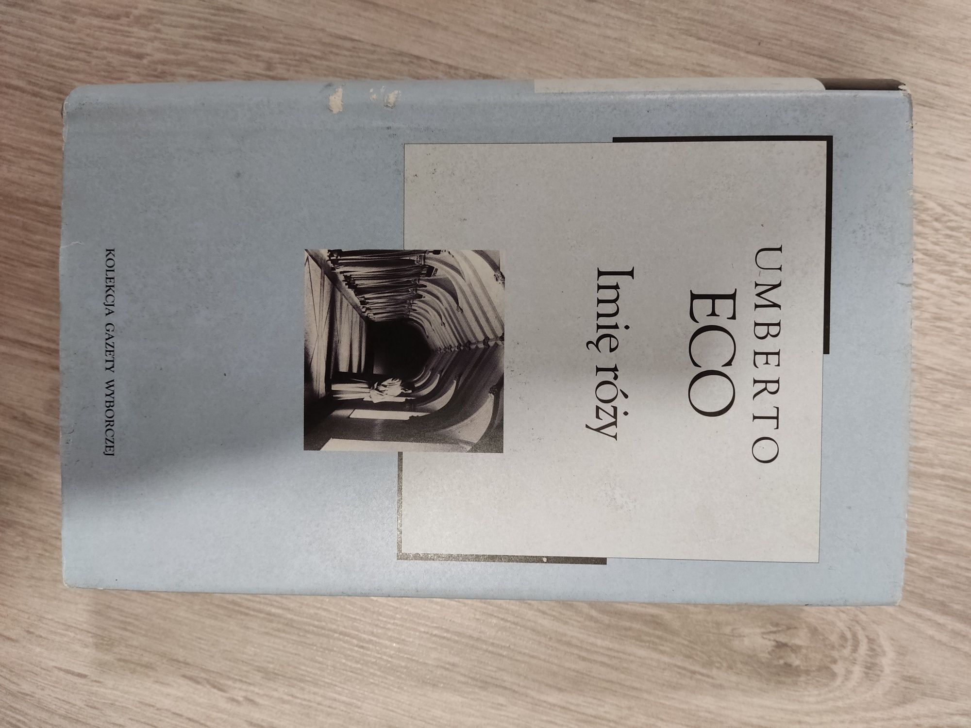 Imię róży Umberto Eco
