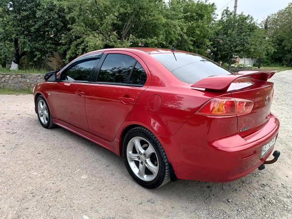 Mitsubishi lancer 10 2.0