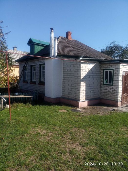 Продам будинок в селі Пирогівці Прилуцького району