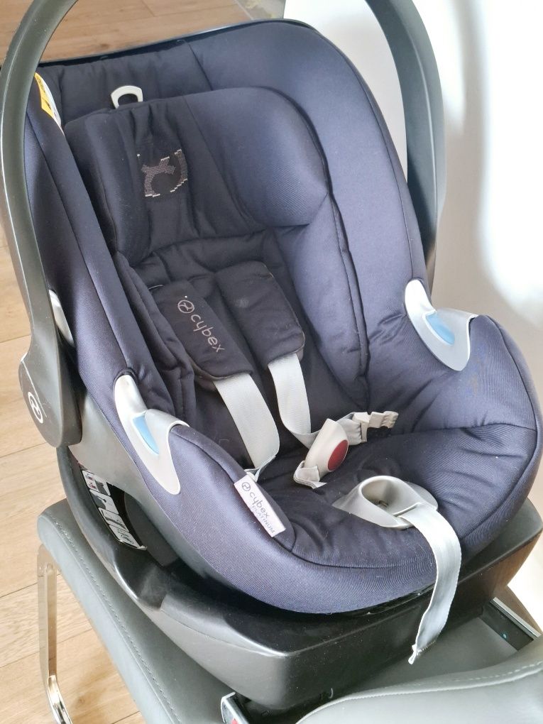 Sprzedam Fotelik Samochodowy Cybex Aton Q 0-13 kg z bazą