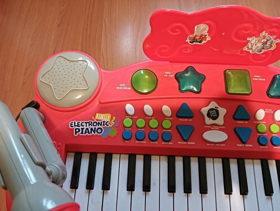 Piano /órgão one two fun