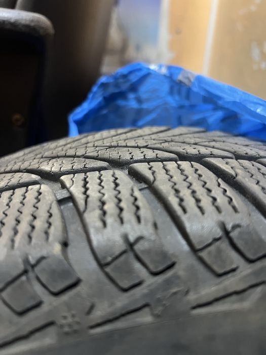 Зимові шини Goodyear  ultragrip ice 2  R16