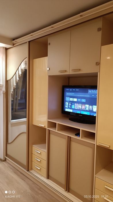 Продається трьохкімнатна квартира