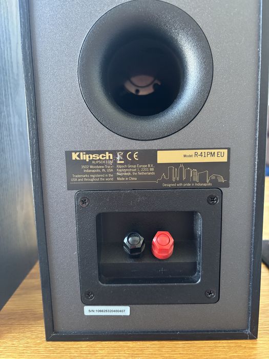 Активные полочные колонки Klipsch Reference R-41PM Black