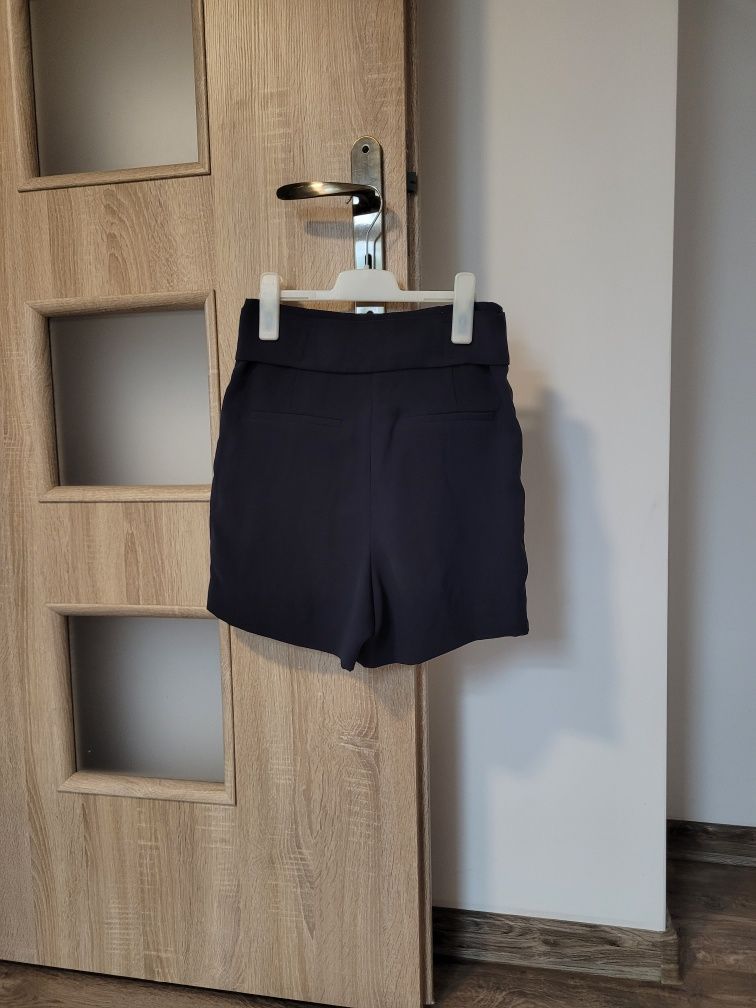 H&M eleganckie spodenki z wiązaniem S