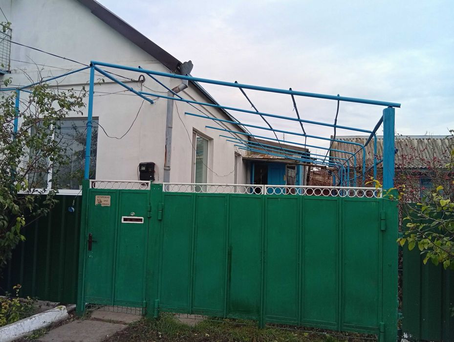 Продам частный Дом в Синельниово,  Днепр. обл.