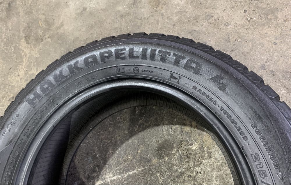 Шини Nokian Hakkapeliitta 4 215/60 R16 пара