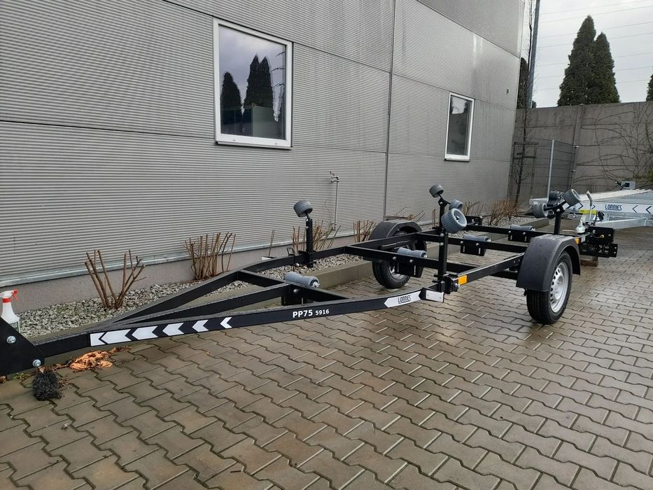 Lorries Przyczepa PP75-5916 pod łódź odchylane światła LED  lekka  Przyczepka pod łódź,skuter wodny LORRIES, BENDERUP, TEMARED DUŻY WYBÓR