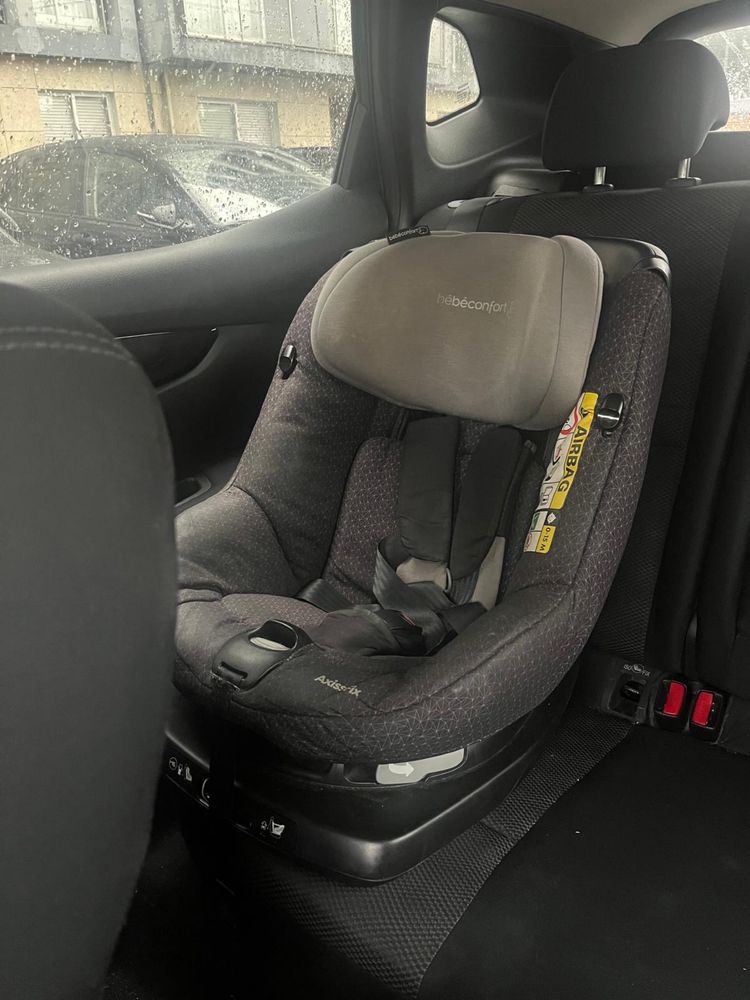 Vendo cadeira auto AxissFix