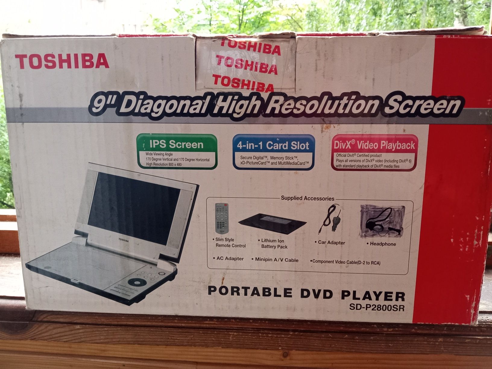 Портативный DVD- проигрыватель оригинал Toshiba