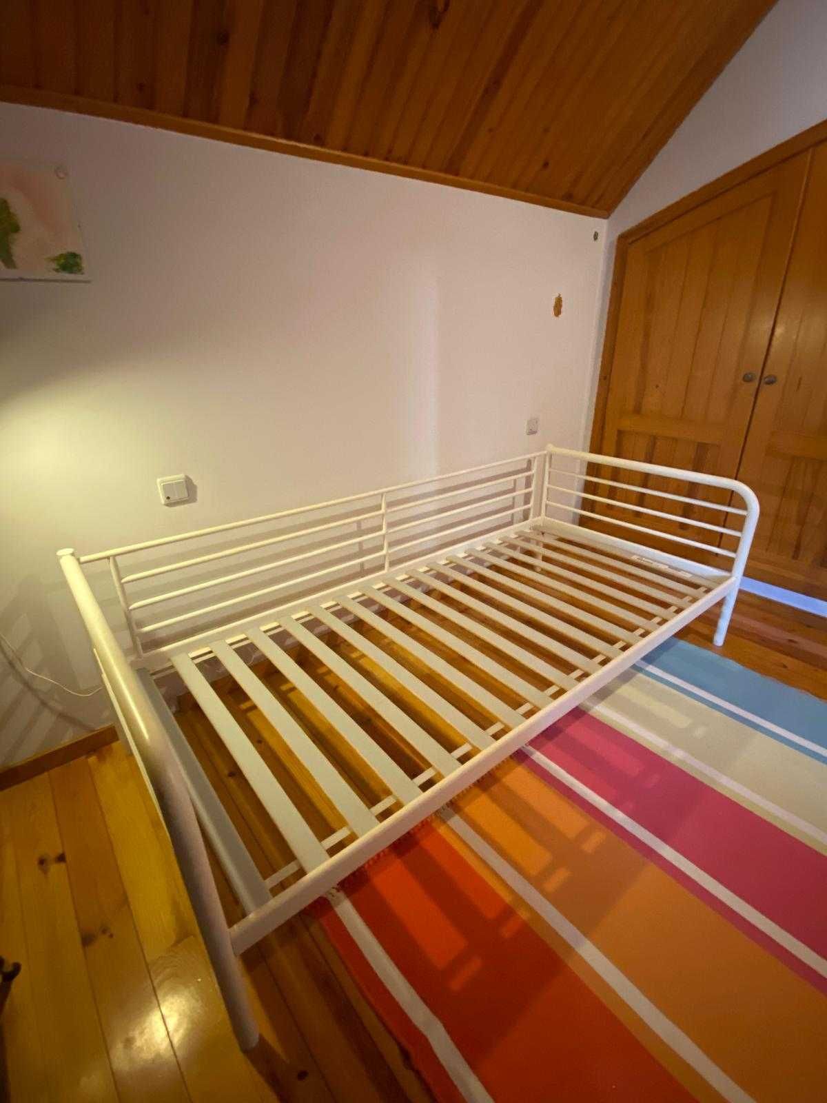 Estrado Cama IKEA Sultan Luroy