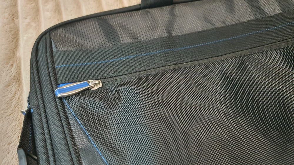 TARGUS Torba na laptopa do 17 cali NIE UŻYWANA Idealny stan!