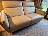Kompaktowa Sofa z funkcją RELAX