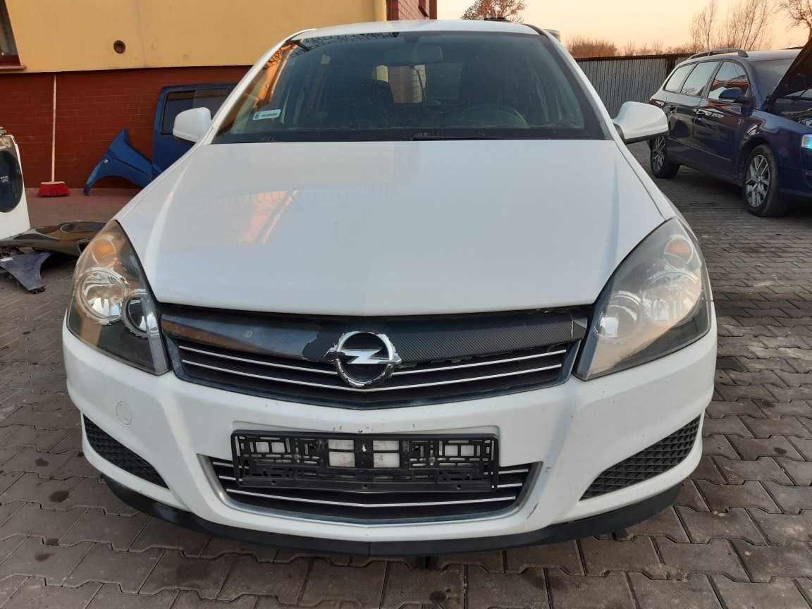 Astra H kombi Lampy zderzak błotniki drzwi Kod lakieru Z40R