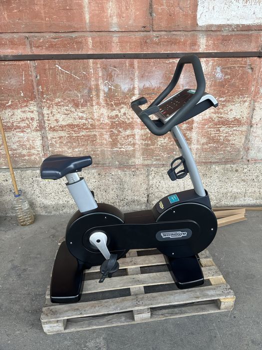 Велотренажер Technogym new bike excite 500 xp