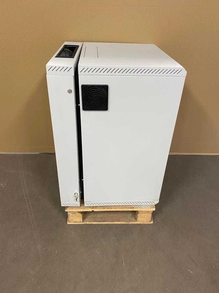 Szafa serwerowa wisząca rack 19" 18U dzielona Triton
