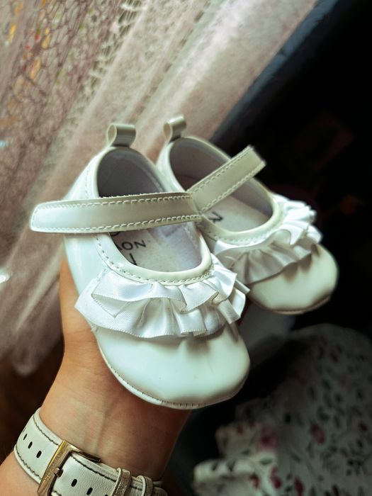 Buciki niechodki dla dziewczynki 6/12msc