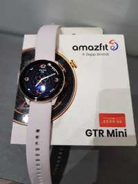 Смарт-годинник Amazfit GTR Mini