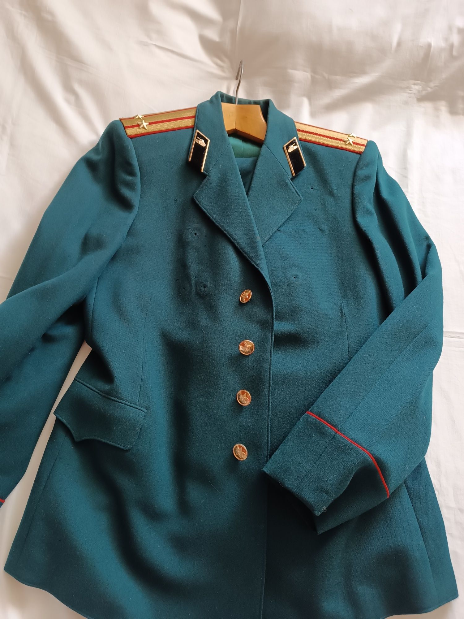 Военная форма офицецерская,парадная