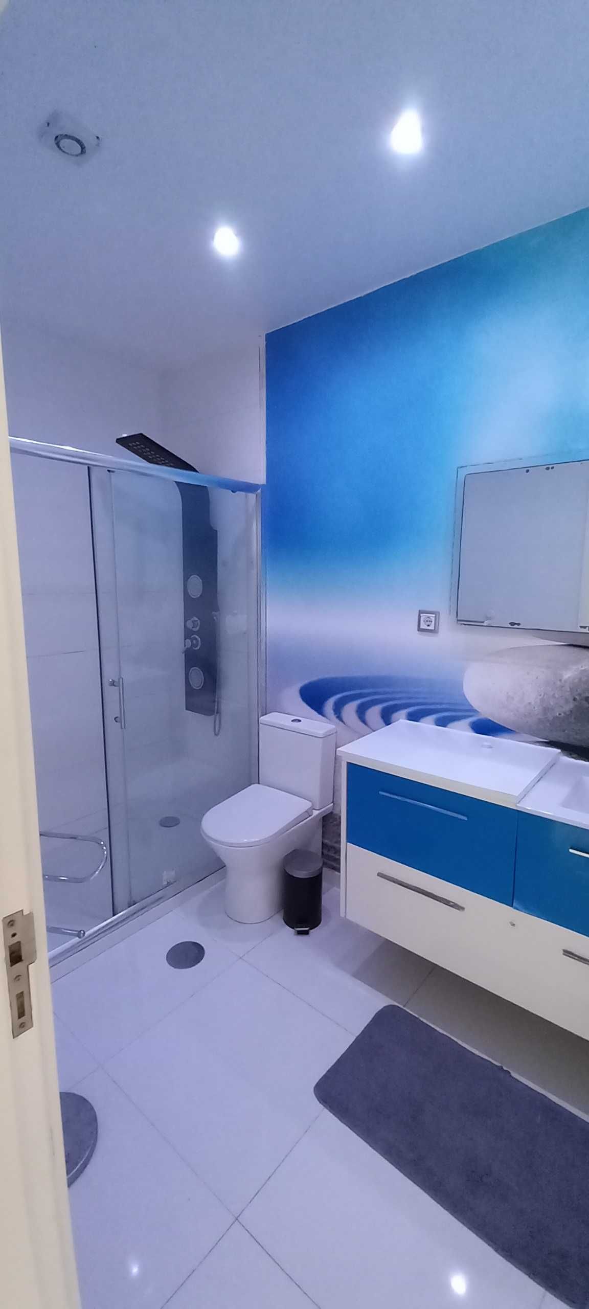 T2 Renovado Na Rua Do Lugarinho Equipado e Com Ar Condicionado