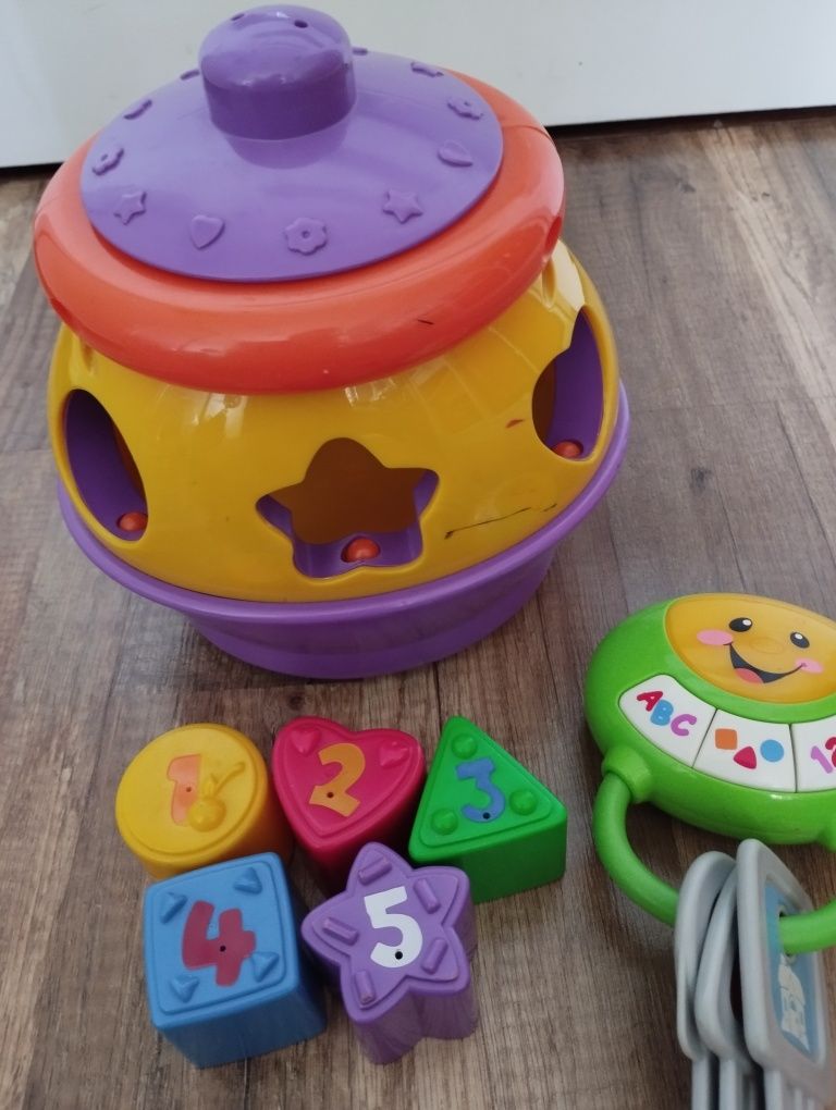 Garnuszek na klocuszek kluczyki Fisher price