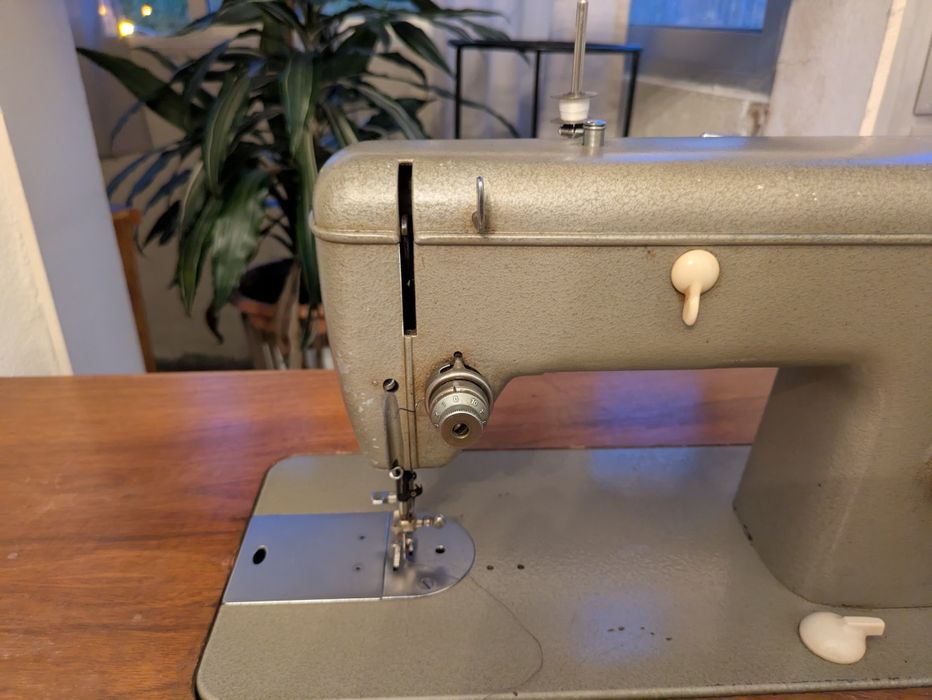 Máquina de costura Pfaff