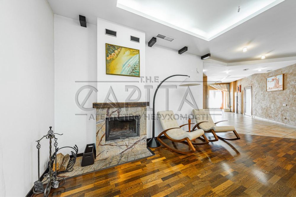 Оренда дизайнерського будинку 441m2 в КМ "Сонячна долина" с. Романкiв